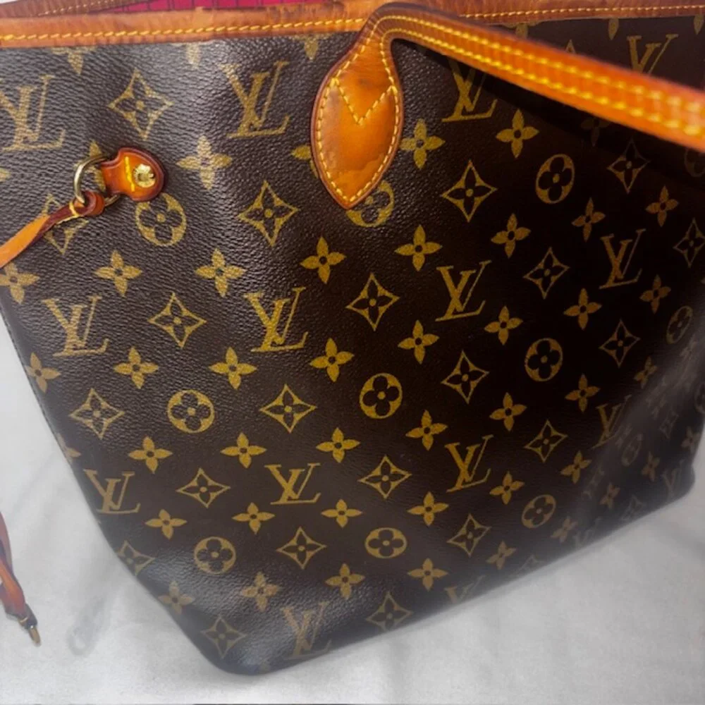 Louis Vuitton Neverfull MM Monogram V Grenade Tote - Picture 6 of 13